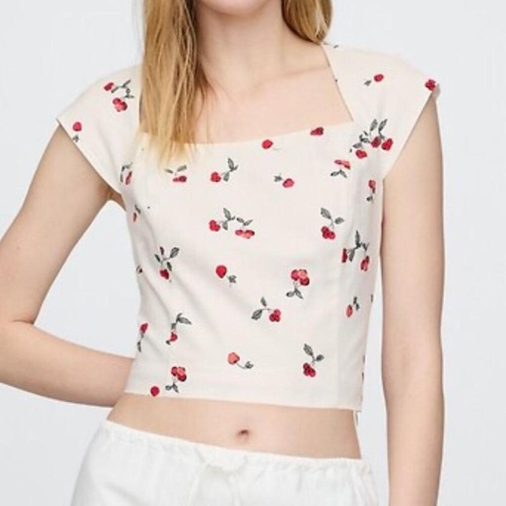 NWT Gap Size XXL White Cherry Crop Top